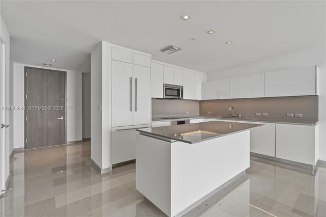 88 SW 7th St # 3710, Miami FL 33130 - Miami, FL - Photo 3