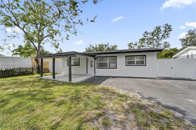 6442 Oak St, Hollywood FL 33024 - Hollywood, FL - Photo 3