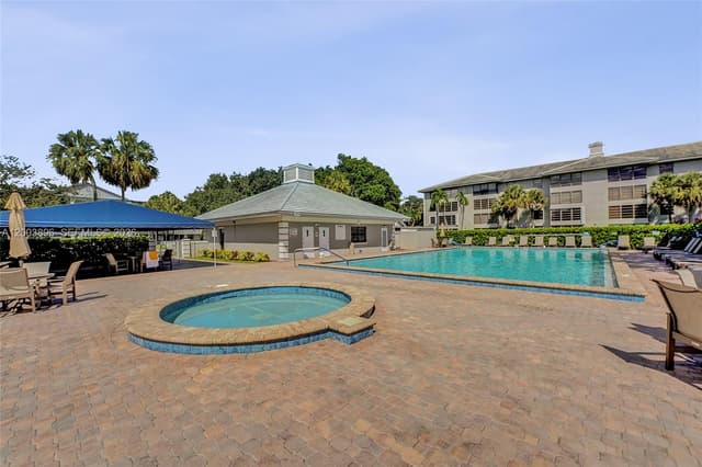 1530 Whitehall Dr # 302, Davie FL 33324 - Davie, FL - Photo 6