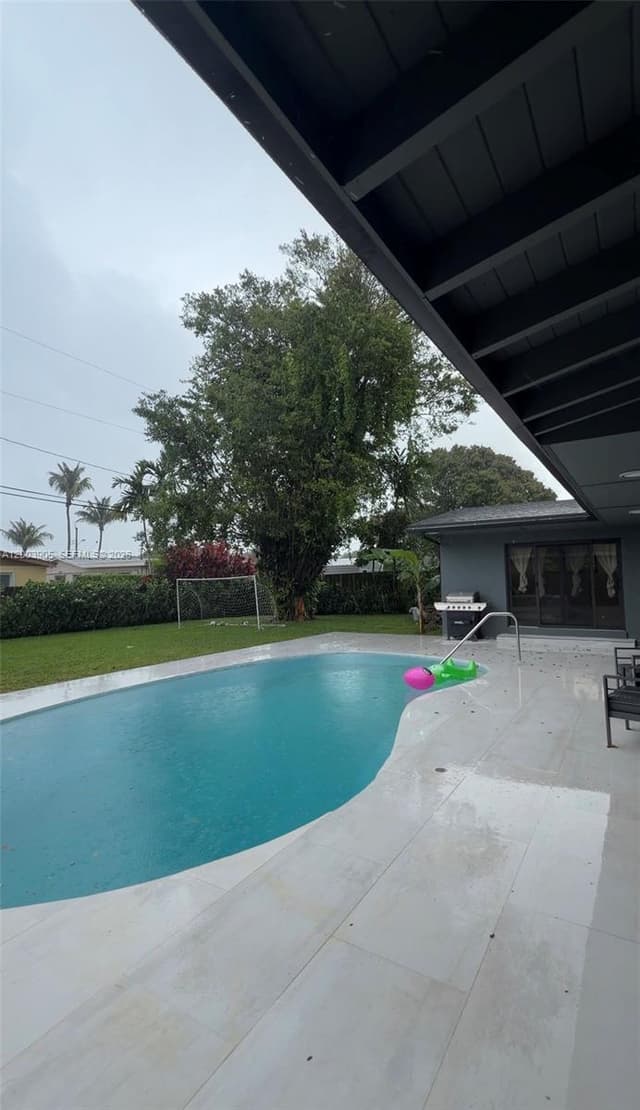 1951 NE 187th Dr, North Miami Beach FL 33179 - North Miami Beach, FL - Photo 5