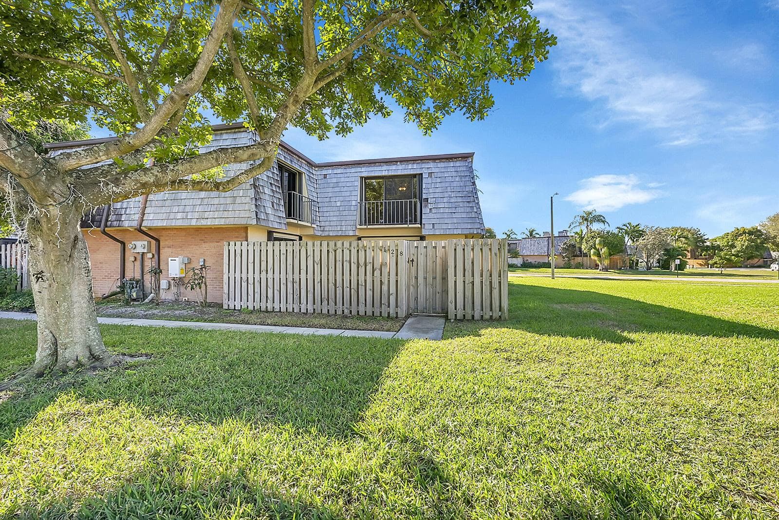 128 Lake Arbor Drive, Palm Springs FL 33461 - Palm Springs, FL - Photo 1