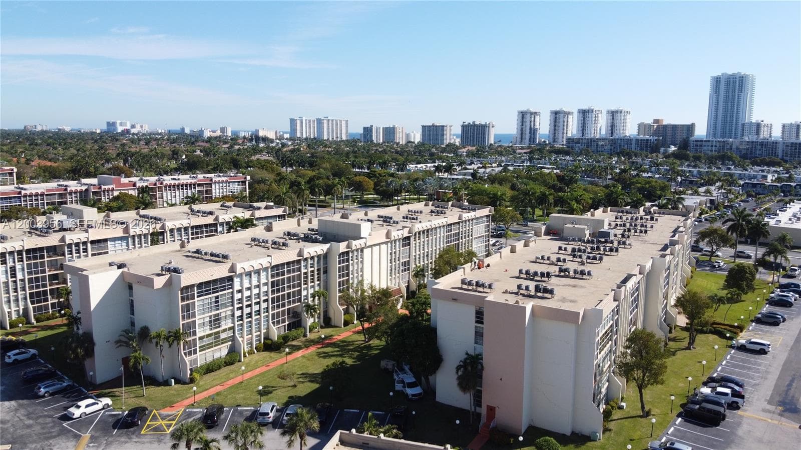 851 Three Islands Blvd # 411, Hallandale Beach FL 33009 - Hallandale Beach, FL - Photo 1