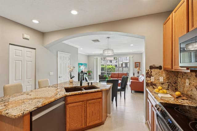 9070 Tremezzo Lane, Boynton Beach FL 33472 - Boynton Beach, FL - Photo 3