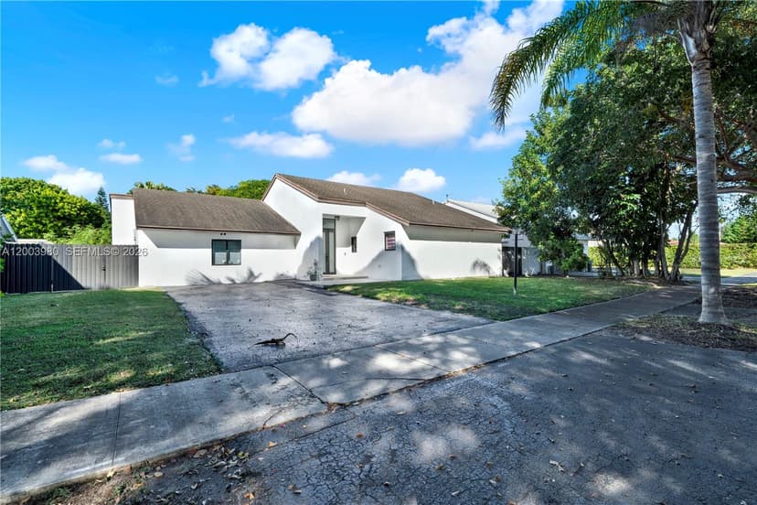 12221 SW 93rd St, Miami FL 33186