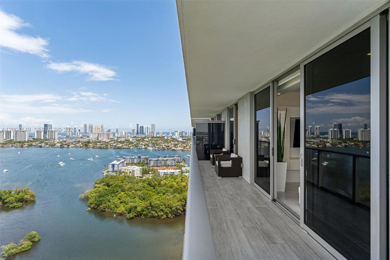 16385 Biscayne Blvd # 3001, North Miami Beach FL 33160