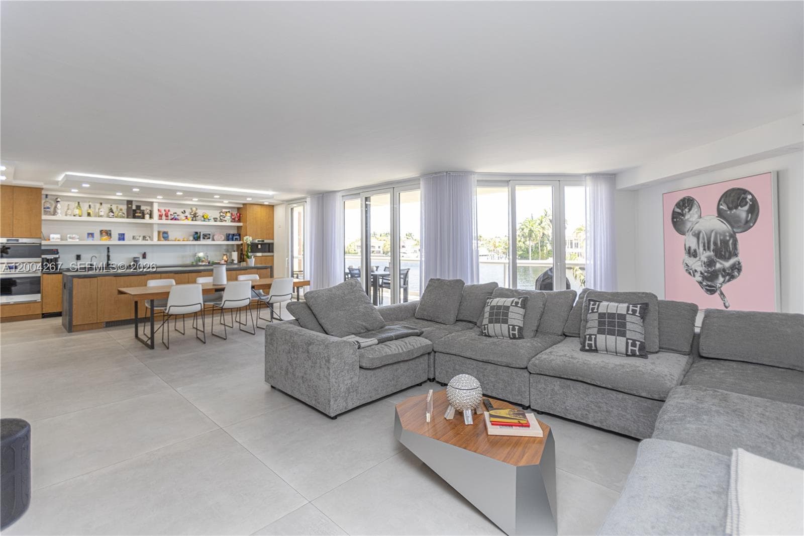 20191 E Country Club Dr, Aventura FL 33180