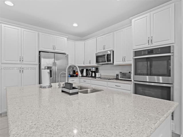 10105 Brickhill Dr, Boca Raton FL 33428 - Boca Raton, FL - Photo 5