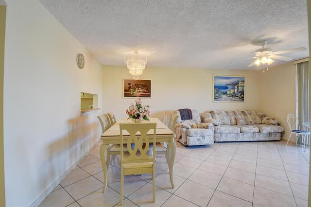 5370 Las Verdes Circle # 324, Delray Beach FL 33484 - Delray Beach, FL - Photo 7