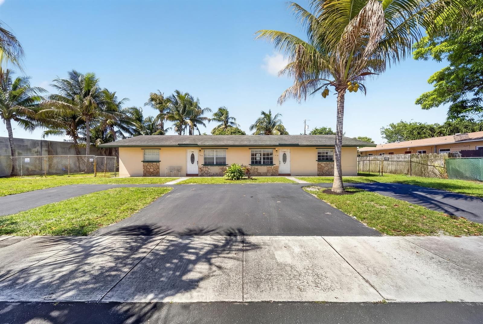 121 NW 56th Court # 2, Oakland Park FL 33309