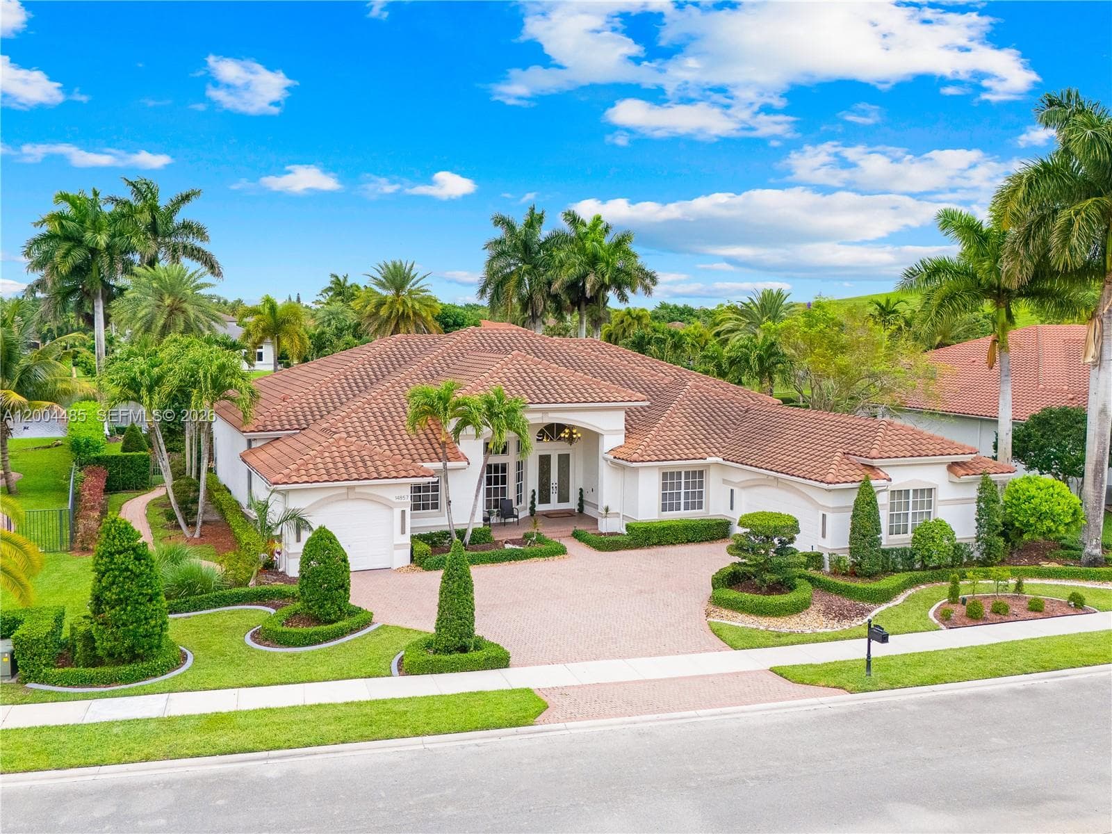 14857 SW 38th St, Davie FL 33331