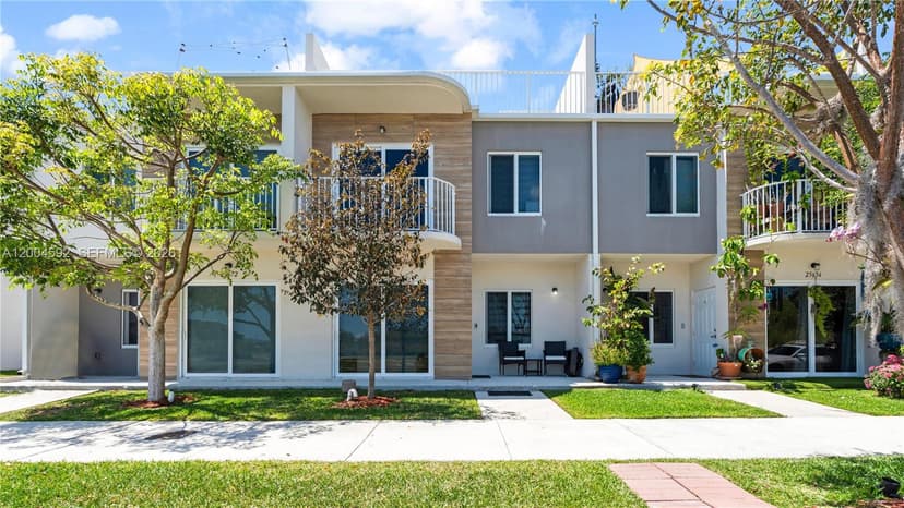 25664 SW 143rd Path, Homestead FL 33032