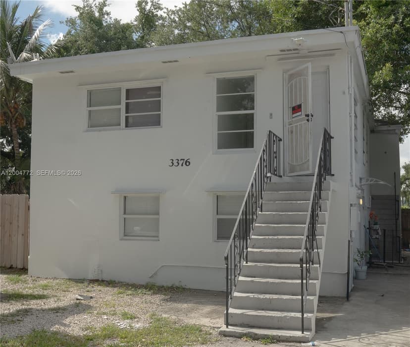 3376 NW 49th St, Miami FL 33142