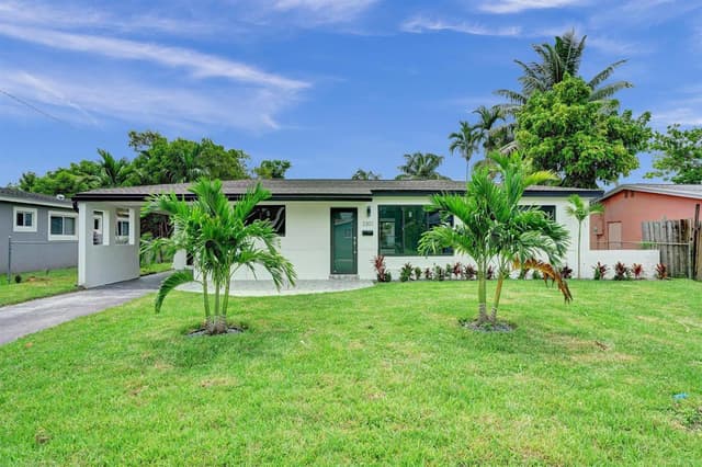 2301 Alcazar Drive, Miramar FL 33023 - Miramar, FL - Photo 2