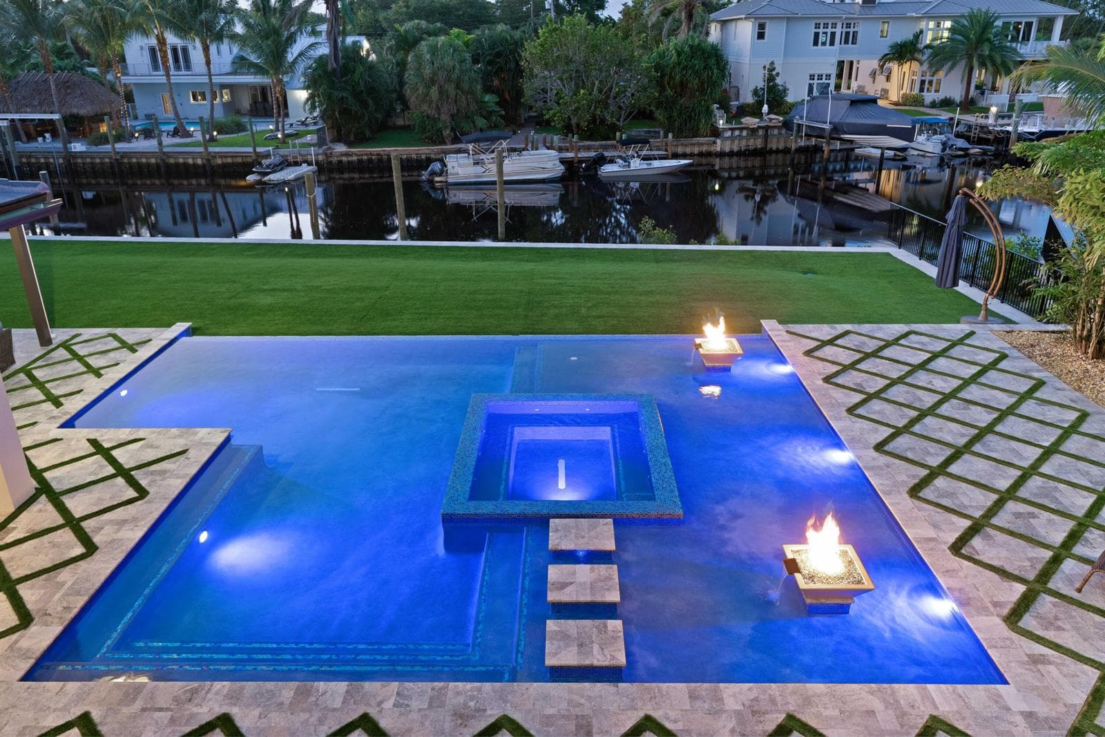 261 Old Jupiter Beach Road, Jupiter FL 33477 - Jupiter, FL - Photo 1