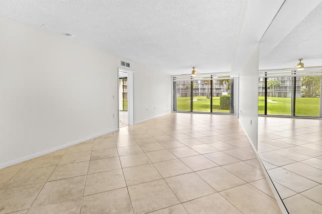 2561 Village Boulevard # 103, West Palm Beach FL 33409 - West Palm Beach, FL - Photo 4