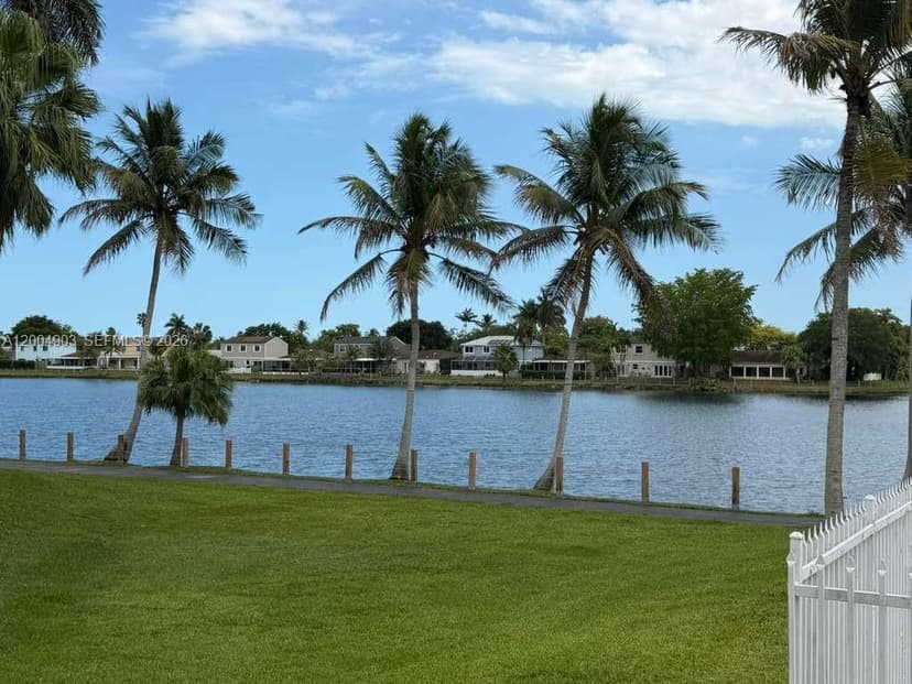 9928 SW 218th Ter, Cutler Bay FL 33190