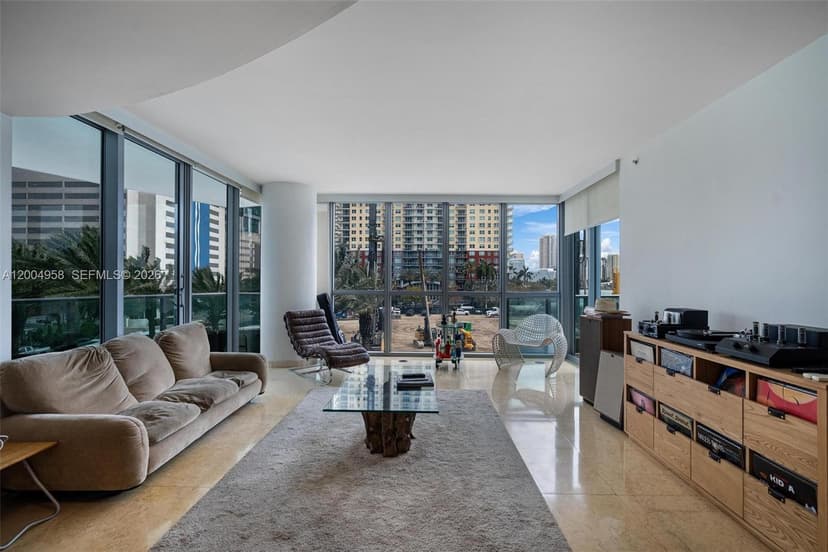 1331 Brickell Bay Dr # 302, Miami FL 33131