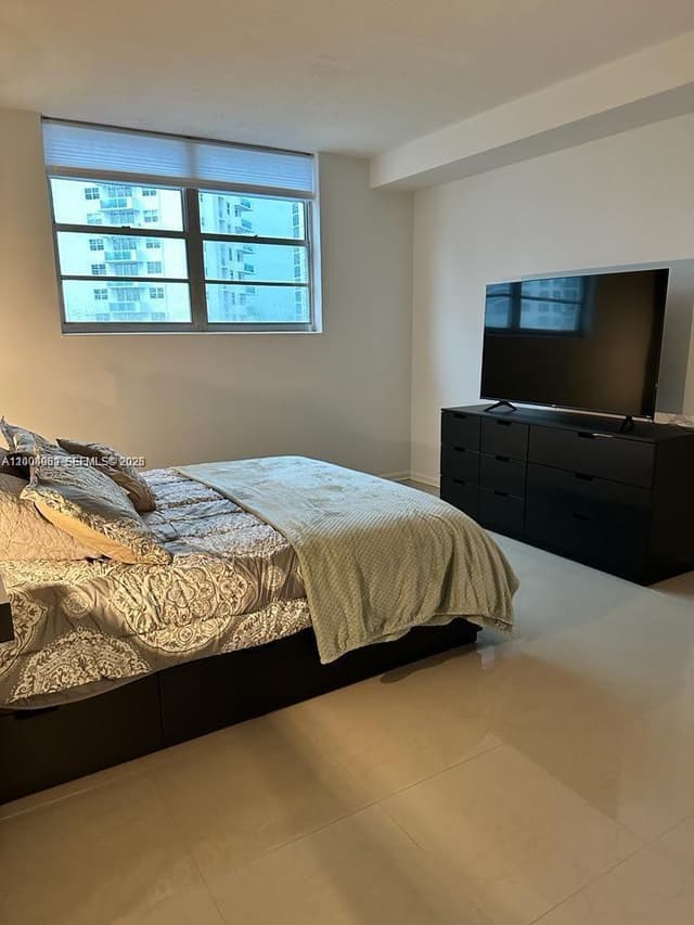 3000 S Ocean Dr # 414, Hollywood FL 33019 - Hollywood, FL - Photo 3