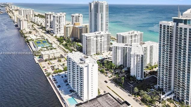 3000 S Ocean Dr # 414, Hollywood FL 33019 - Hollywood, FL - Photo 1