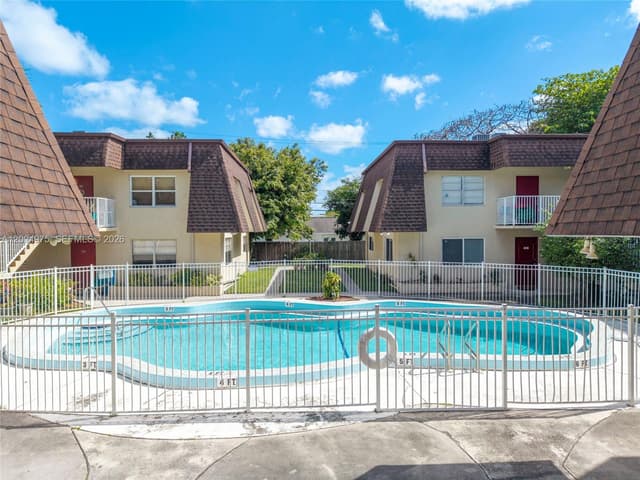 4524 SW 54th St, Dania Beach FL 33314 - Dania Beach, FL - Photo 2