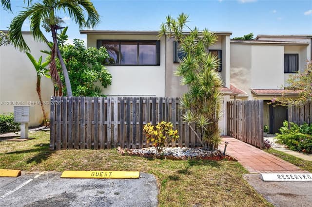 341 City View Dr, Fort Lauderdale FL 33311 - Fort Lauderdale, FL - Photo 2