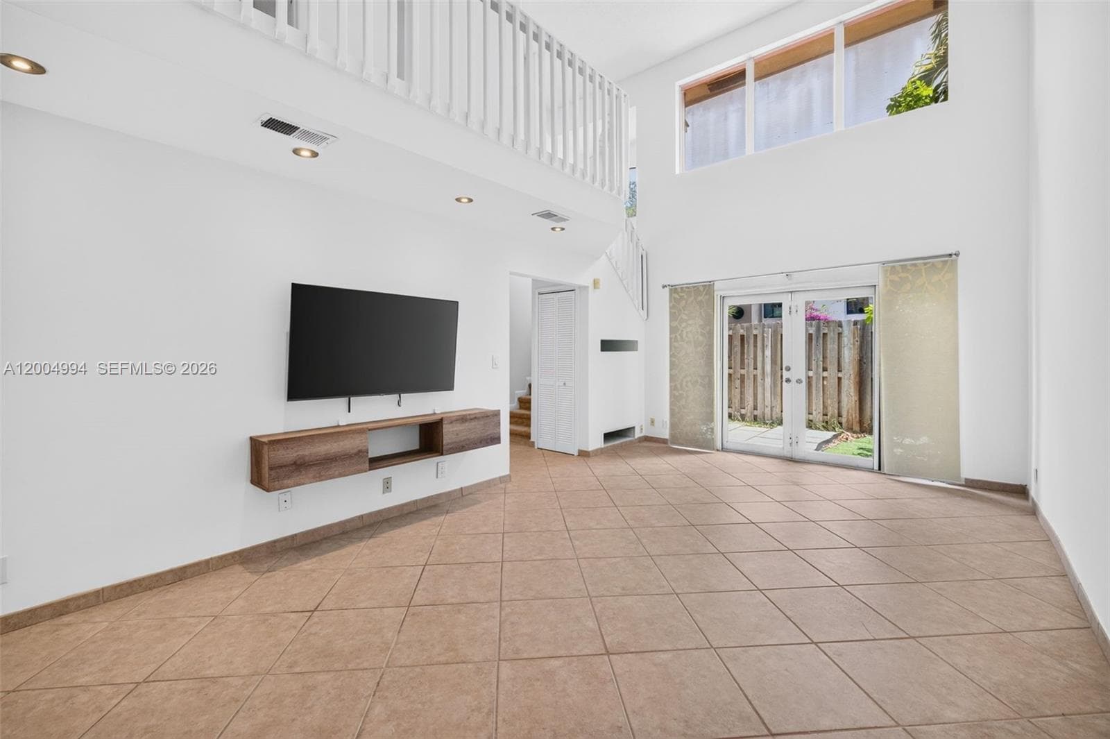 341 City View Dr, Fort Lauderdale FL 33311 - Fort Lauderdale, FL - Photo 1