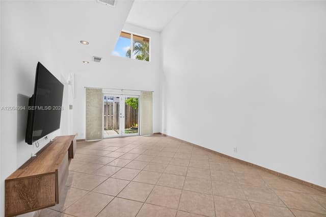 341 City View Dr, Fort Lauderdale FL 33311 - Fort Lauderdale, FL - Photo 5