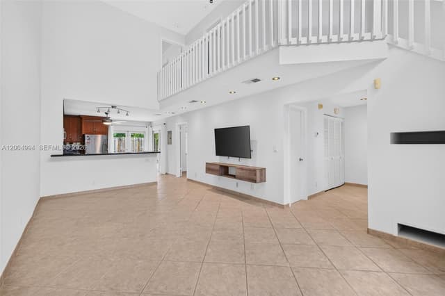 341 City View Dr, Fort Lauderdale FL 33311 - Fort Lauderdale, FL - Photo 4