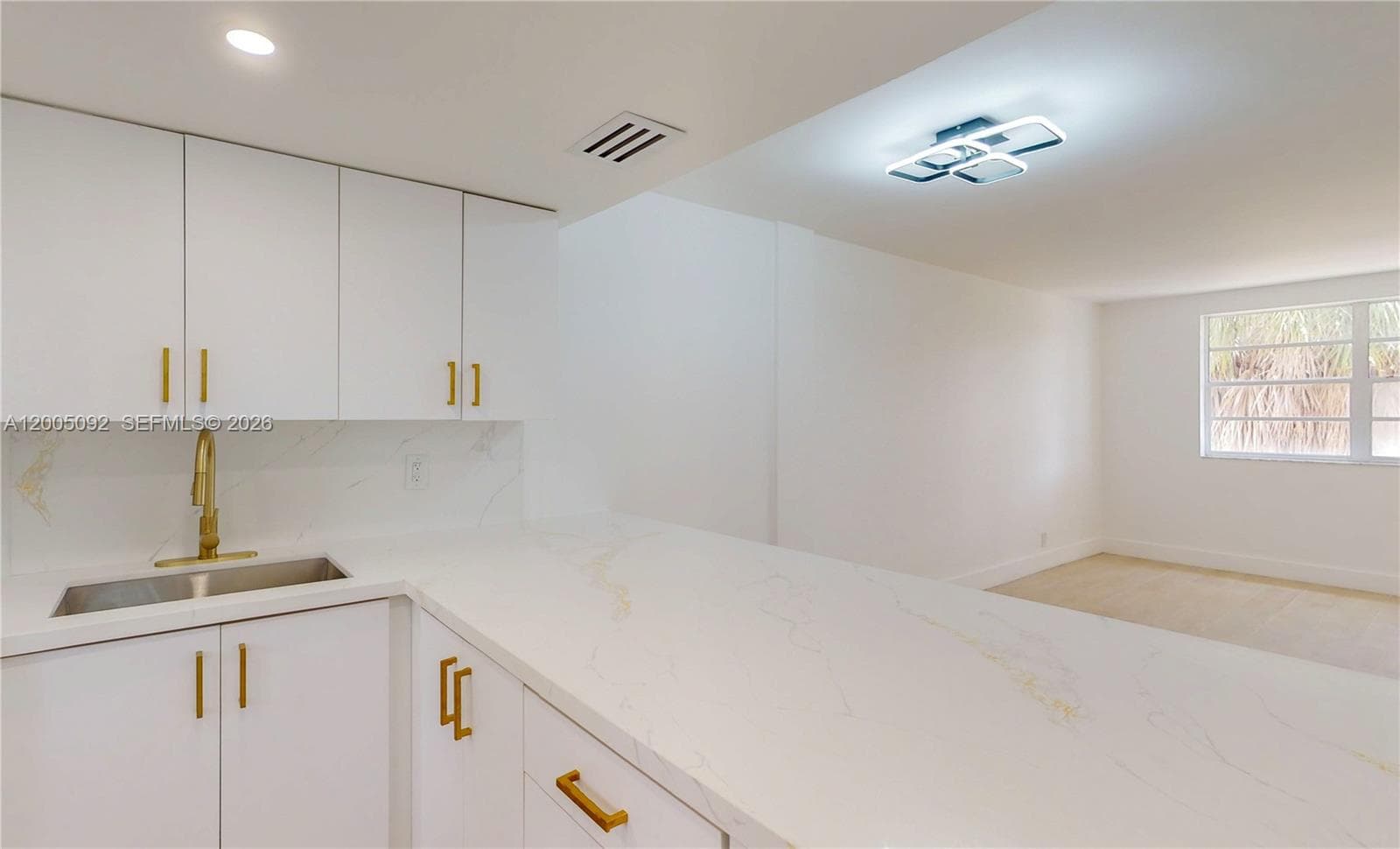 1333 E Hallandale Beach Blvd # 326, Hallandale Beach FL 33009 - Hallandale Beach, FL - Photo 1