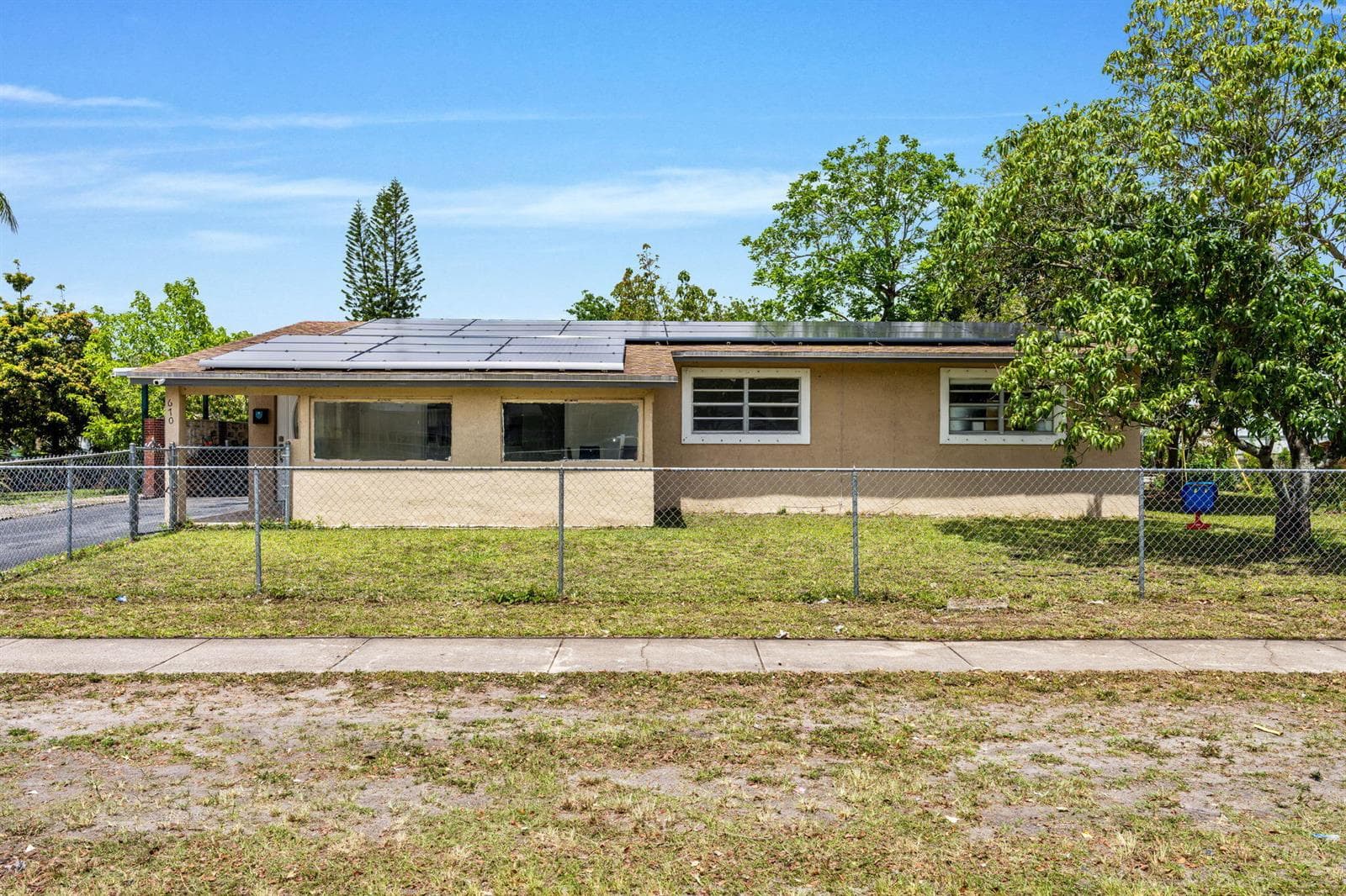 670 SW 29th Avenue, Fort Lauderdale FL 33312