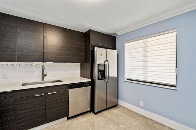 390 Racquet Club Rd # 202, Weston FL 33326 - Weston, FL - Photo 2