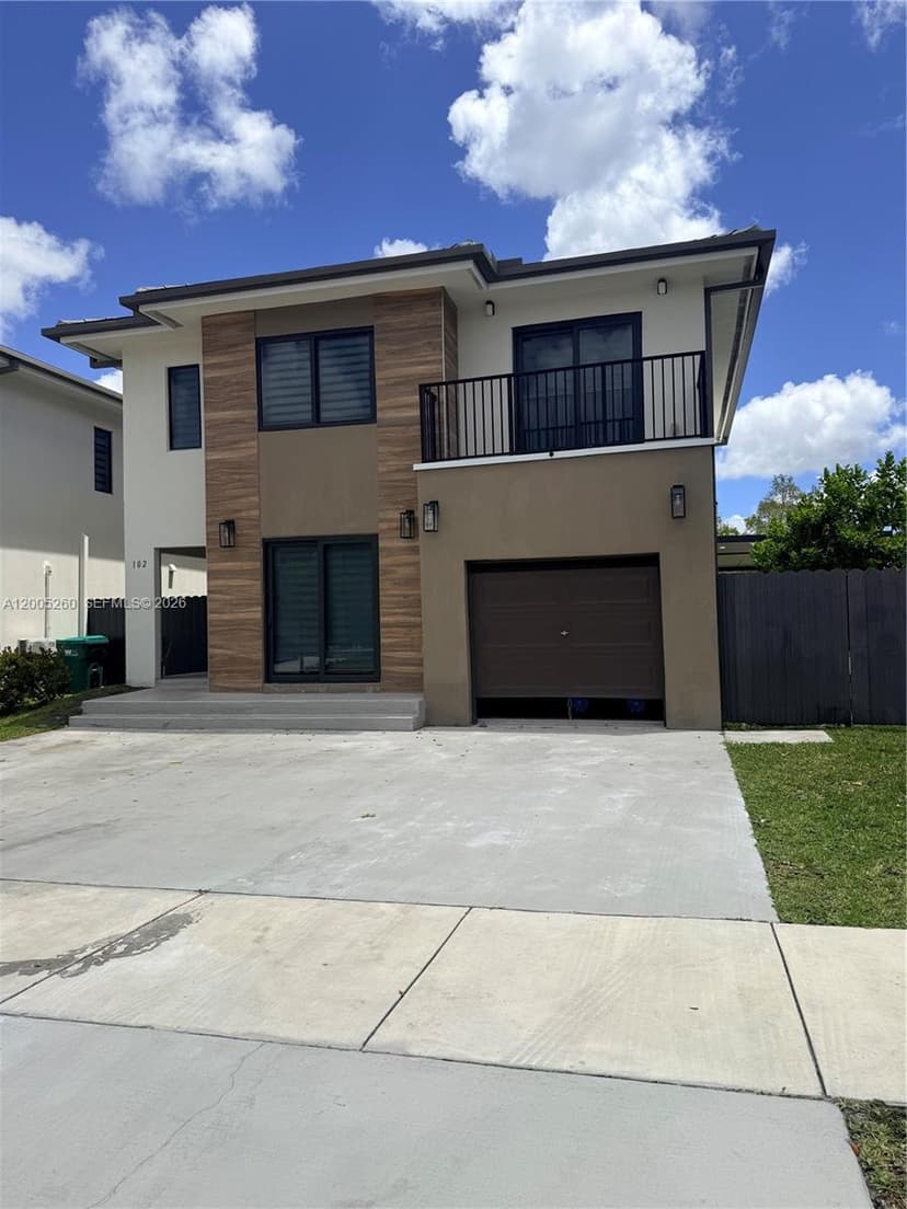 102 NW 10th Pl, Florida City FL 33034