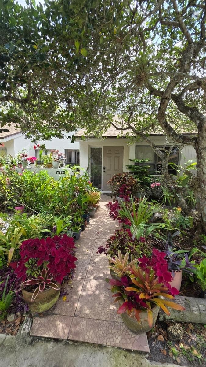 7922 NW 10th Street, Plantation FL 33322