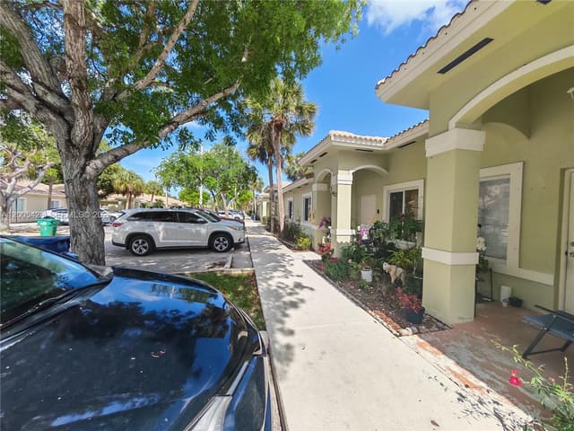 13264 Old Biscayne Dr # 403, Homestead FL 33033 - Homestead, FL - Photo 5
