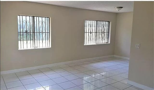 5710 NW 21st Street # b, Lauderhill FL 33313 - Lauderhill, FL - Photo 2