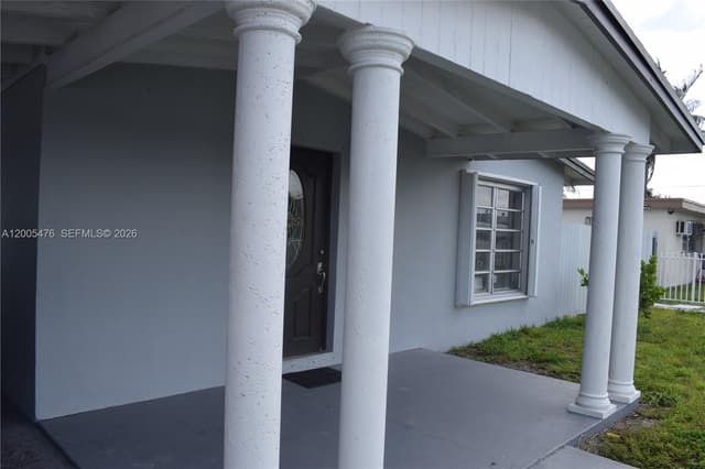841 Hialeah Dr, Hialeah FL 33010 - Hialeah, FL - Photo 2