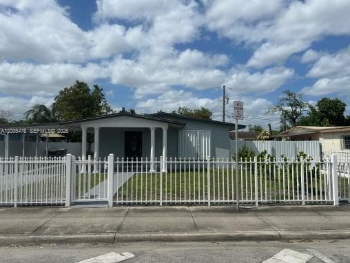 841 Hialeah Dr, Hialeah FL 33010 - Hialeah, FL - Photo 1