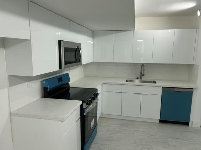 701 N Pine Island Road # 304, Plantation FL 33324 - Plantation, FL - Photo 4