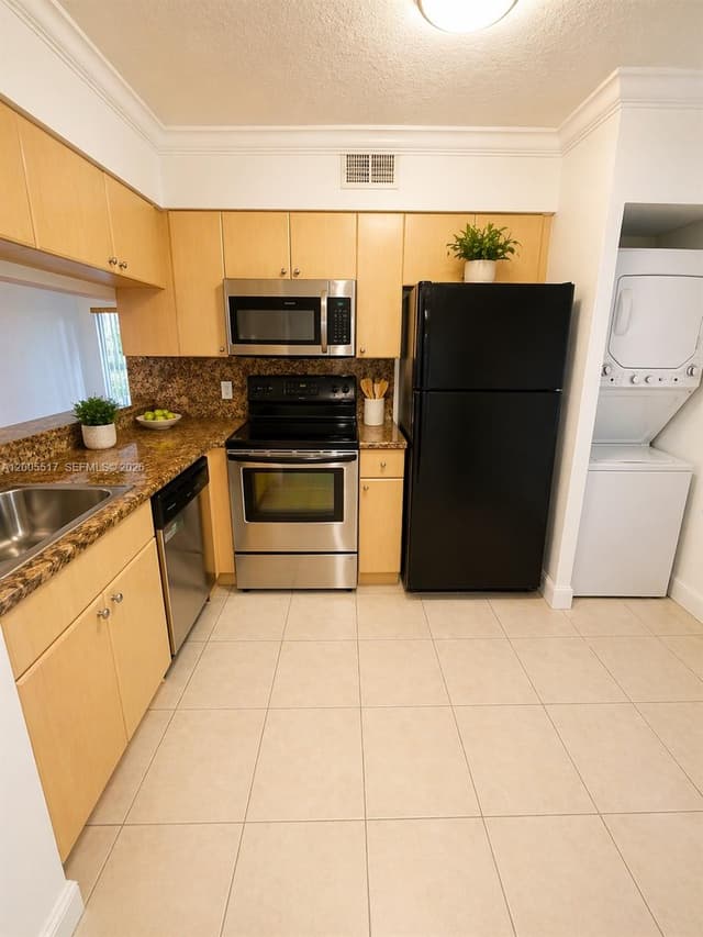 1122 Coral Club Dr # 1122, Coral Springs FL 33071 - Coral Springs, FL - Photo 6