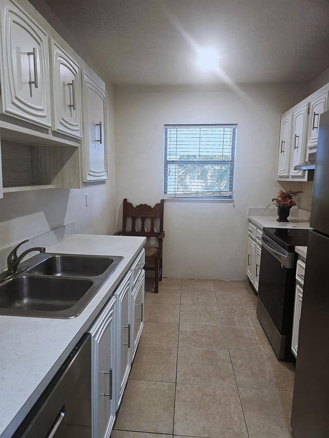 2600 SW 22nd Avenue # 908, Delray Beach FL 33445 - Delray Beach, FL - Photo 2