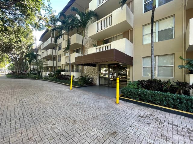 1800 Sans Souci Blvd # 107, North Miami FL 33181 - North Miami, FL - Photo 2