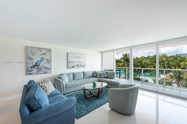 100 NE BAYVIEW DR # 226, Sunny Isles Beach FL 33160 - Sunny Isles Beach, FL - Photo 2