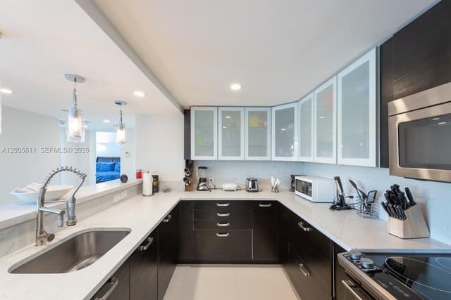 100 NE BAYVIEW DR # 226, Sunny Isles Beach FL 33160 - Sunny Isles Beach, FL - Photo 6
