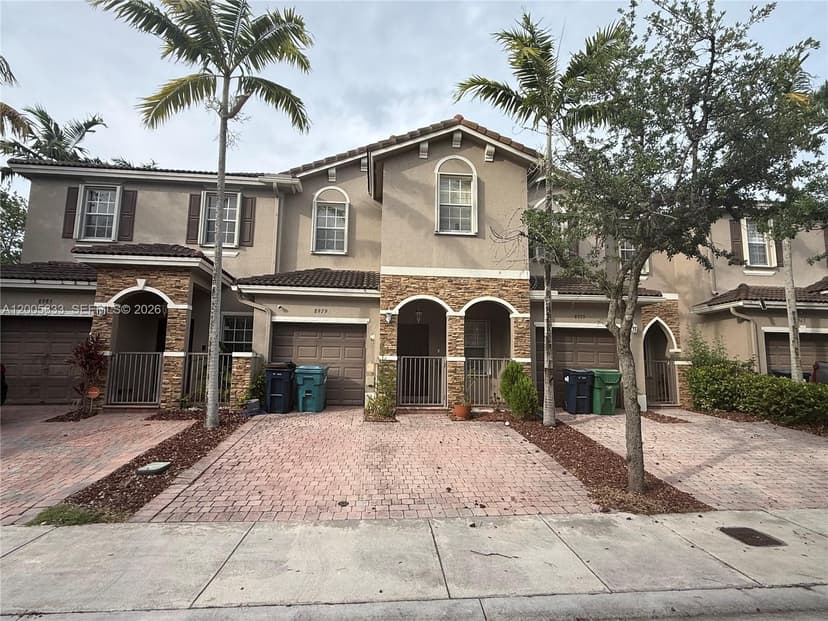 8979 SW 225th St, Cutler Bay FL 33190