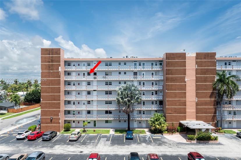 610 NE 12th Ave # 602, Hallandale Beach FL 33009