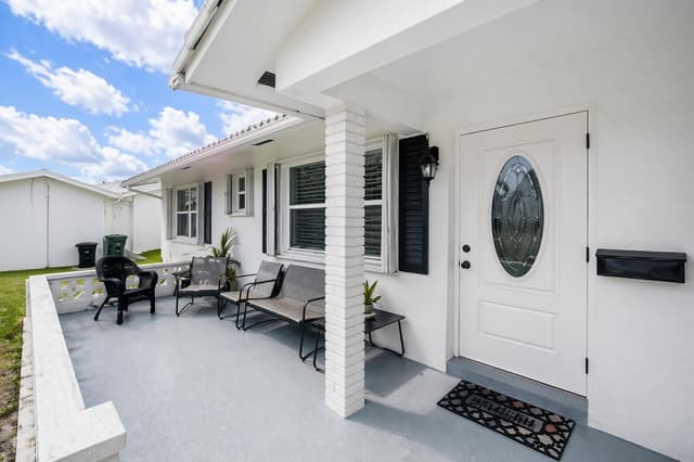517 SW 18th Street, Boynton Beach FL 33426 - Boynton Beach, FL - Photo 3