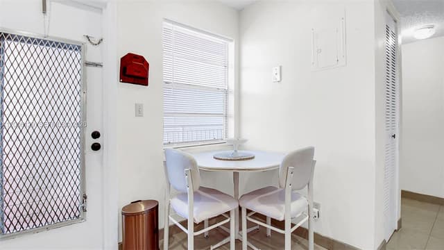 4000 NW 44th Ave # 306, Lauderdale Lakes FL 33319 - Lauderdale Lakes, FL - Photo 6