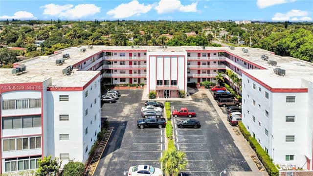 4000 NW 44th Ave # 306, Lauderdale Lakes FL 33319 - Lauderdale Lakes, FL - Photo 5