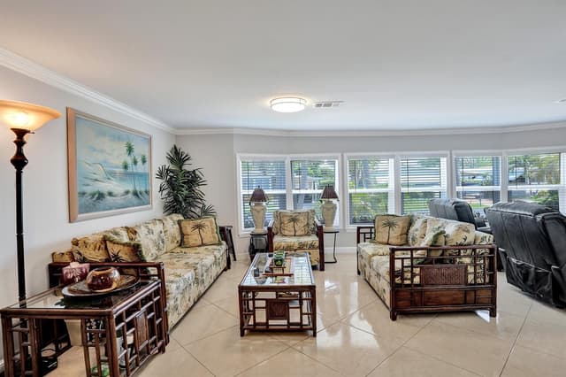 120 NW 53rd Place, Pompano Beach FL 33064 - Pompano Beach, FL - Photo 2