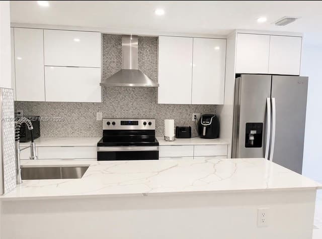 8224 NW 9th Ct # 3, Plantation FL 33324 - Plantation, FL - Photo 2